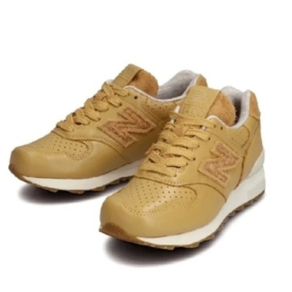 New Balance 1400 Running Sneakers - Picture 15 of 16